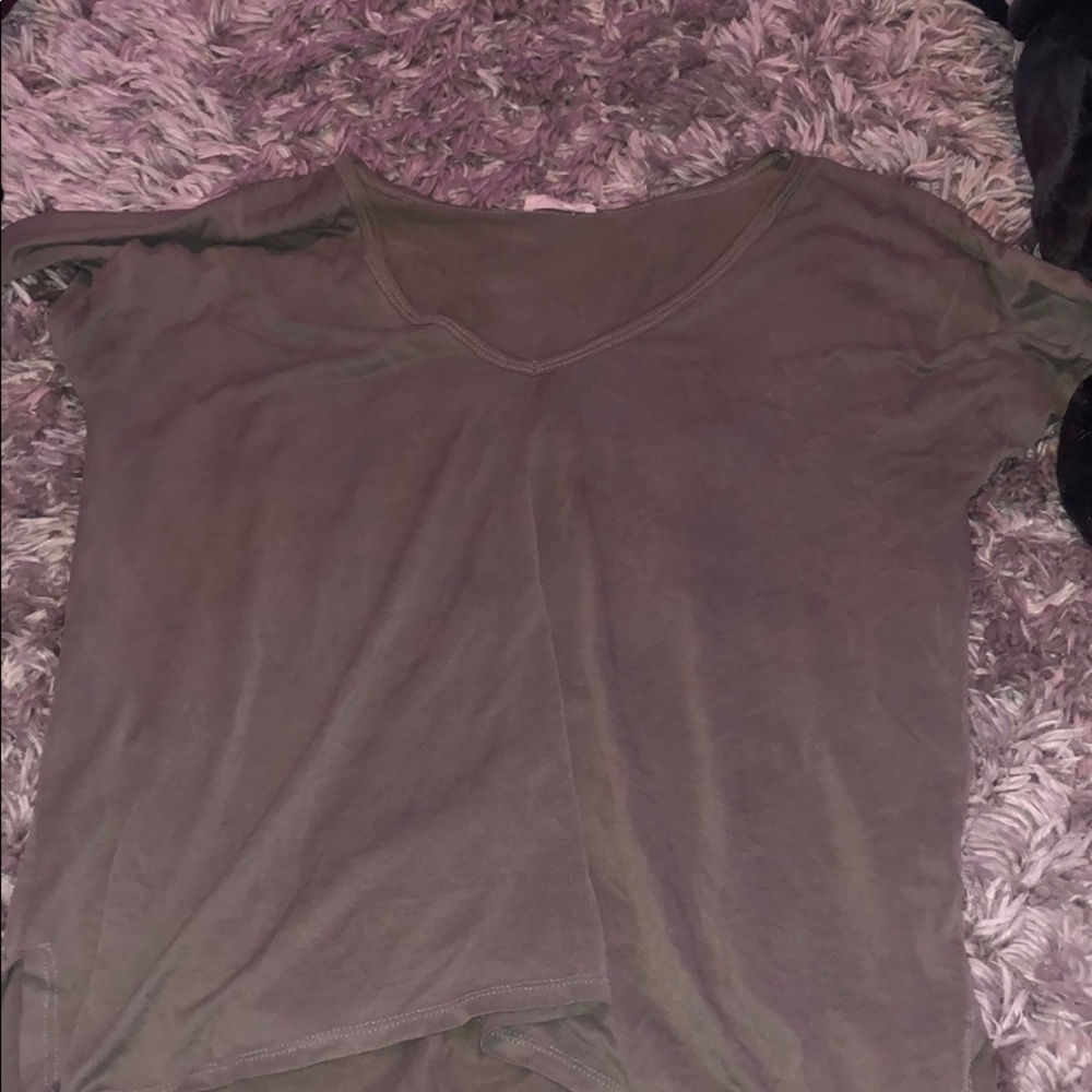 camo green flowy t shirt